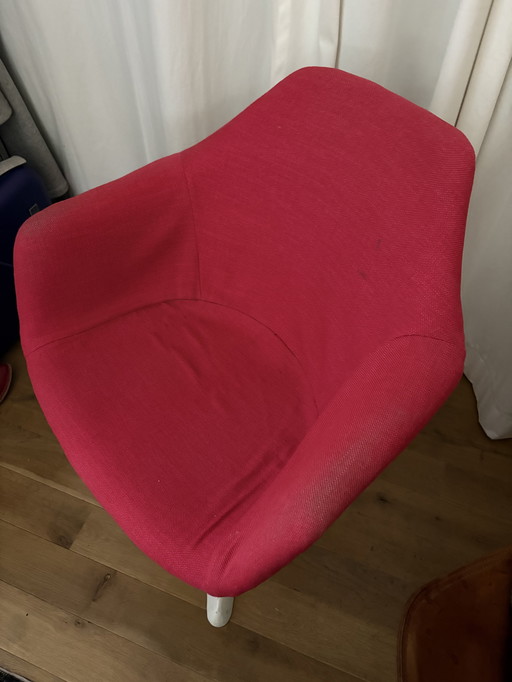 Poltrona girevole Arkana di Maurice Burke