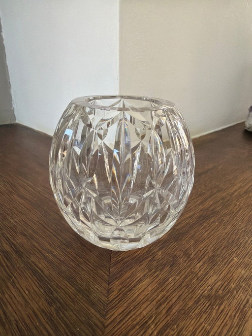 Crystal sphere vase from Glass Factory Maastricht