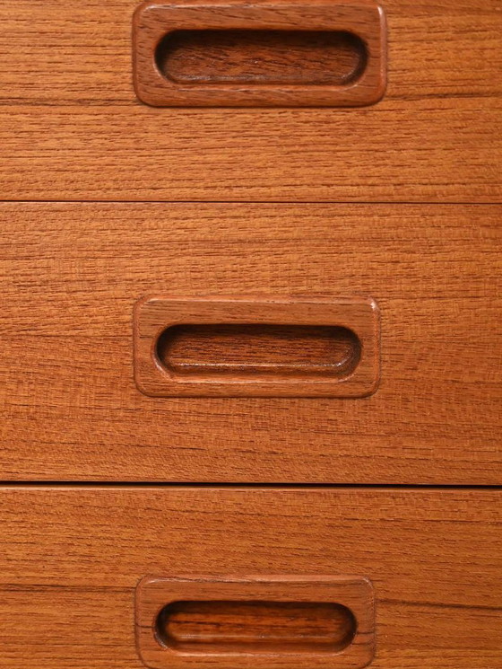 Image 1 of Elegant-lined Scandinavian 1960s sideboard