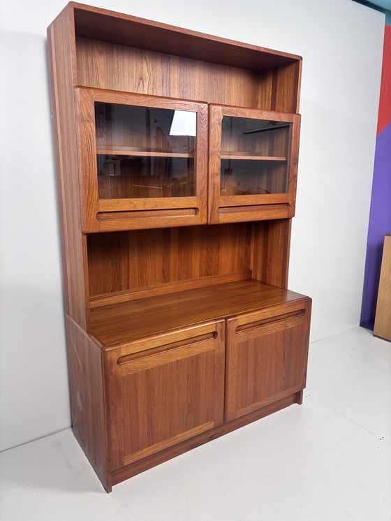 Image 1 of Vintage vitrinekast teak deens
