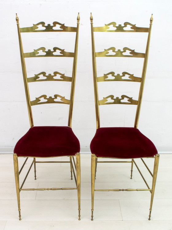 Image 1 of Mid Century Modernes Paar italienischer Chiavari-Stühle mit hoher Rückenlehne aus Messing, 1950er Jahre