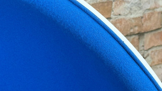 Image 1 of Silla Ball azul brillante de Eero Aarnio Originals