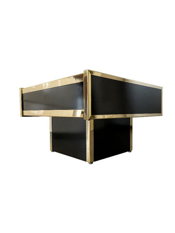 Image 1 of Couchtisch von Roche & Bobois. 1970