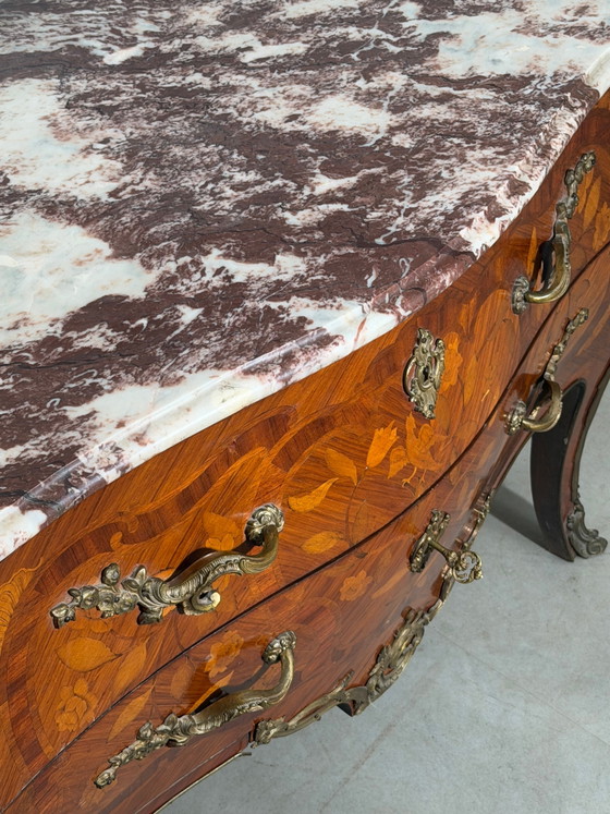 Cassettiera antica con intarsi e piano in marmo – Cassettiere, Wood (photo 3 of 8)