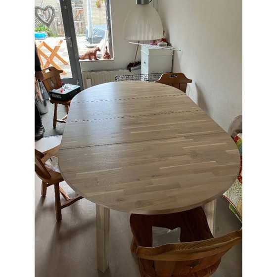 Image 1 of Tavolo da pranzo allungabile in rovere massiccio 120 x 200 cm - Bianco