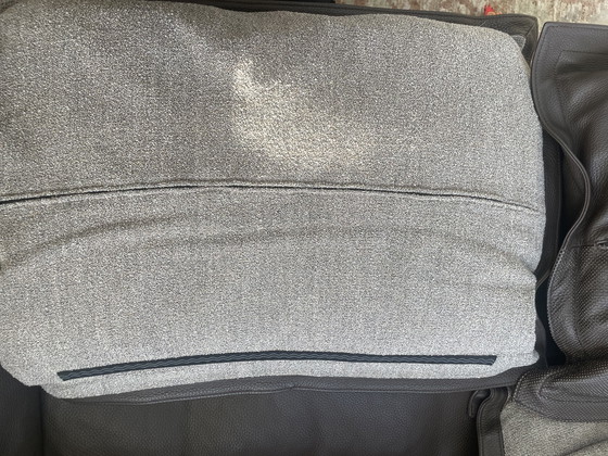 Image 1 of 2x Zitbank Milton JR