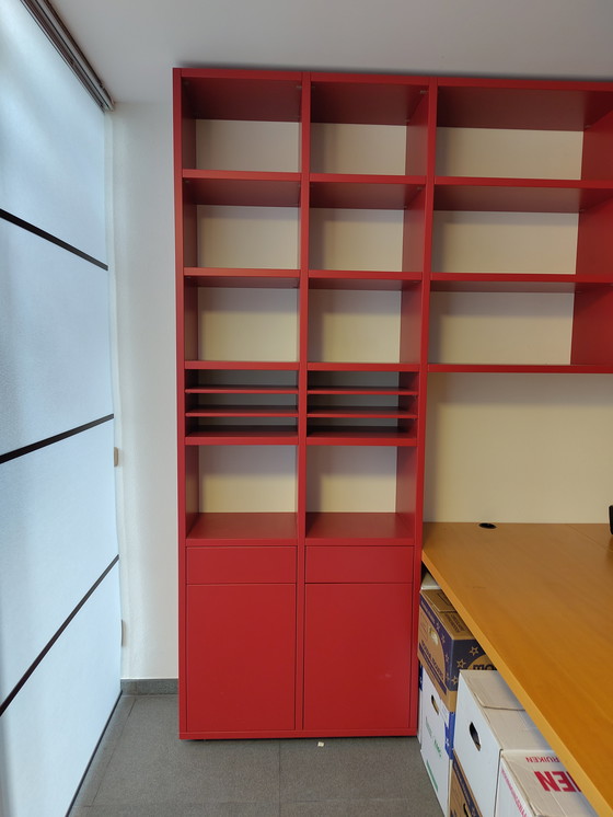 Image 1 of Armario de pared a medida con escritorios integrados