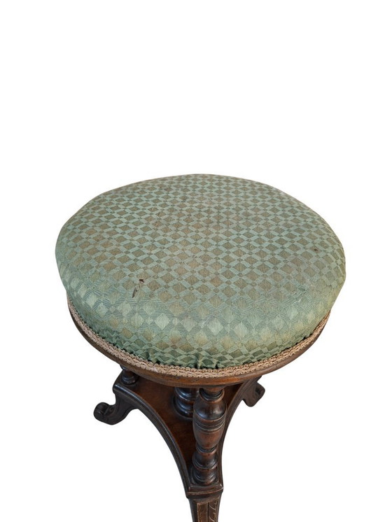 Image 1 of Antieke walnotenhouten pianokruk met schroeven, begin 1900