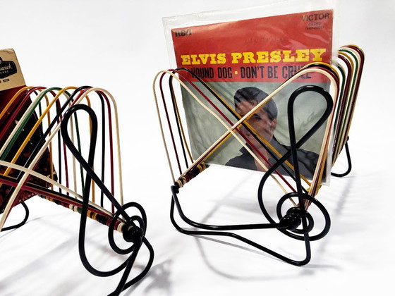 Image 1 of Rangements Vinyles Vintage • Support 45T • Métal Laqué • Scoubidou • 1950-1960