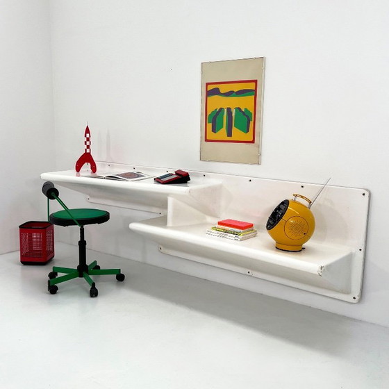 Image 1 of Grande parete attrezzata in fibra di vetro in stile spaziale con scrivania e panca o scaffali, anni '70