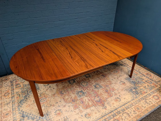 Image 1 of Vintage round dining table, produced by Dyrlund, 1970s