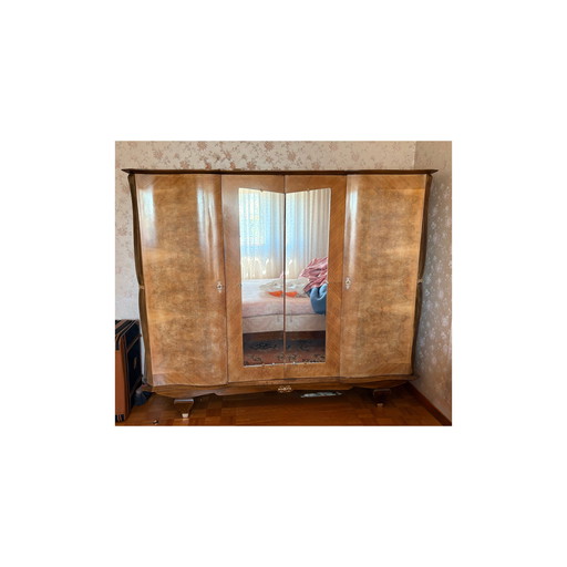 Großer Vintage-Kleiderschrank aus Nussbaummaserholz – im Art-Deco-Stil