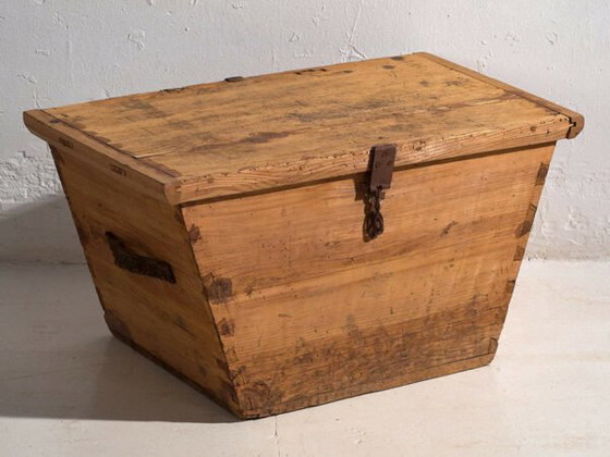 Baule rustico antico in legno di pino – Europa Centrale, circa 1900 – Armadi contenitori, Iron (photo 31 of 40)