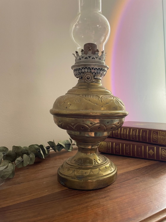 Antique oil lamp – Table lamps (photo 2 of 3)