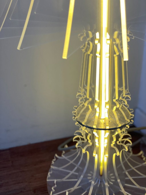 Marie Louise Tafellamp Ontwerper Sander Mulder 2005 – tafellampen, Plexiglass (photo 2 of 5)