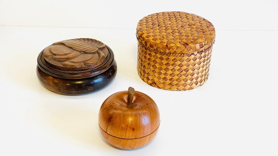 Image 1 of 3 boites bois et paille vintage