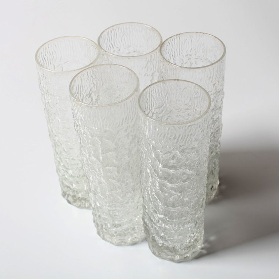 Image 1 of Set di 5 bicchieri vintage con motivo a corteccia / Servizio da tavola in vetro pressato di metà secolo / Italia / Anni '80