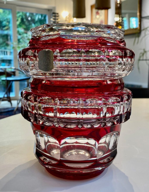 Vase en Cristal Doublé Rouge – Val Saint Lambert – Cristal Taillé (avec étiquette)