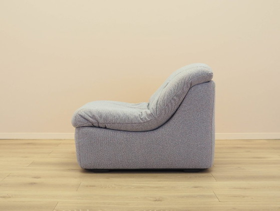Poltrona lounge italiana in stile Space Age degli anni '70: un design organico in tessuto grigio. – Poltrone (photo 4 of 12)