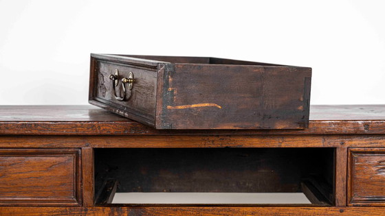 Image 1 of Cassettiera in rovere di metà secolo