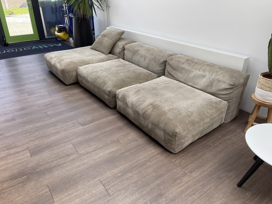 Image 1 of Fatso couch