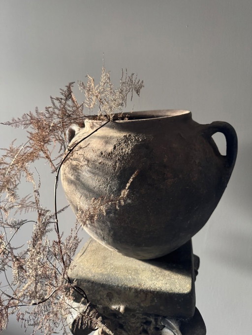 Antiker großer französischer Krug mit schöner Patina