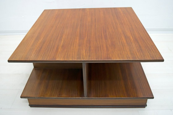 Image 1 of Mesa de centro de nogal italiana de mediados de siglo F.Lli Saporiti, años 60