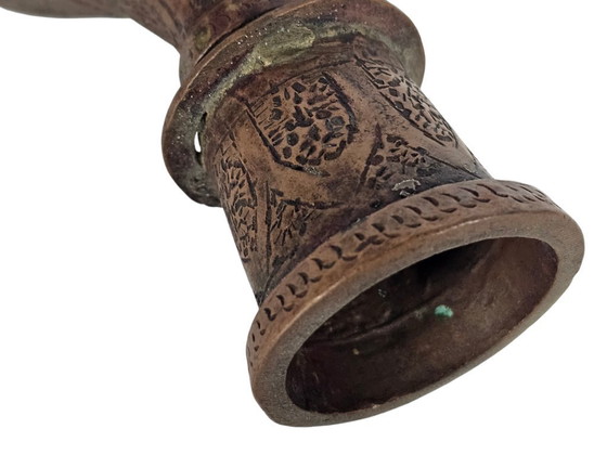 Image 1 of Water pipe bases - Bidiri, Copper - India - hand engraved - flowers - Hoekah - Islamic - Mughal Empire (19th century)