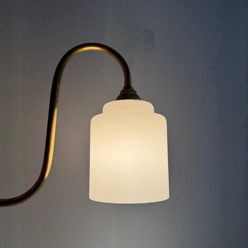 PAAR VINTAGE OPALINE WANDLAMPEN UIT DE JAREN 1950