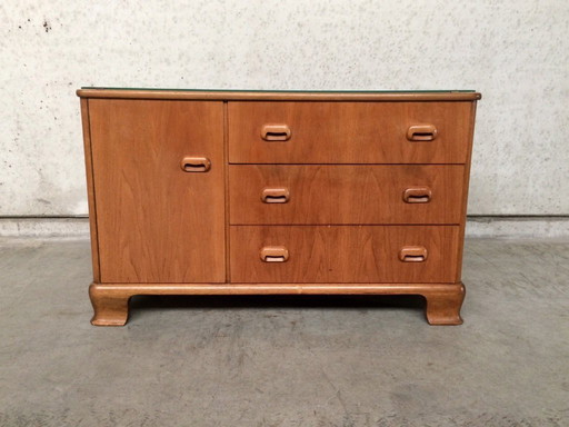 Buffet en érable de style moderne du milieu du siècle avec plateau en verre, années 1950