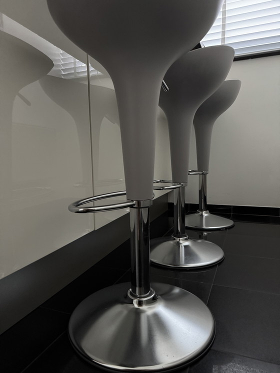 Image 1 of 3pcs Magis Al Bombo taburete de bar gris claro