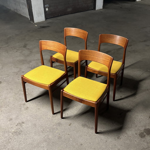 4x Henning Kjærnulf chaises de salle à manger Modèle 26