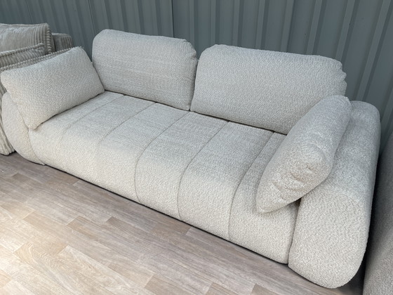 Image 1 of Desgin sofa bouclé with sleeping function and storage space