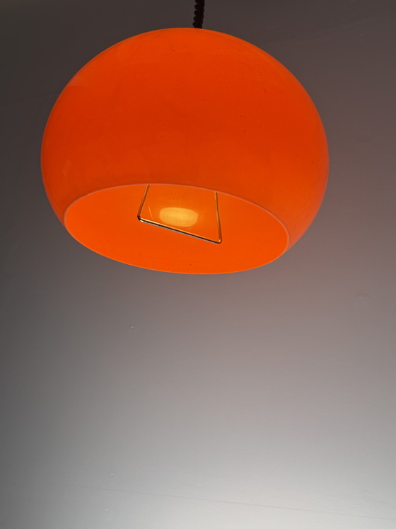 Image 1 of orangefarbene Pendelleuchte aus den 70ern