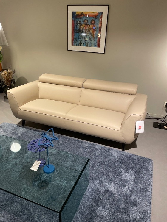 Image 1 of Evidence Viana 3 zitsbank