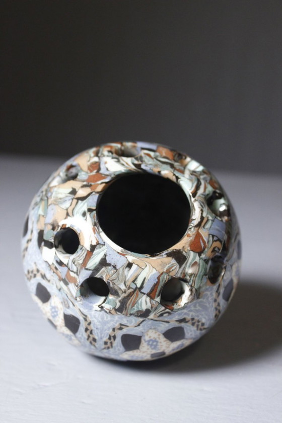 Image 1 of Taller Gerbino en Vallauris - Jarrón esférico, soporte para flores de arcilla mixta, siglo XX