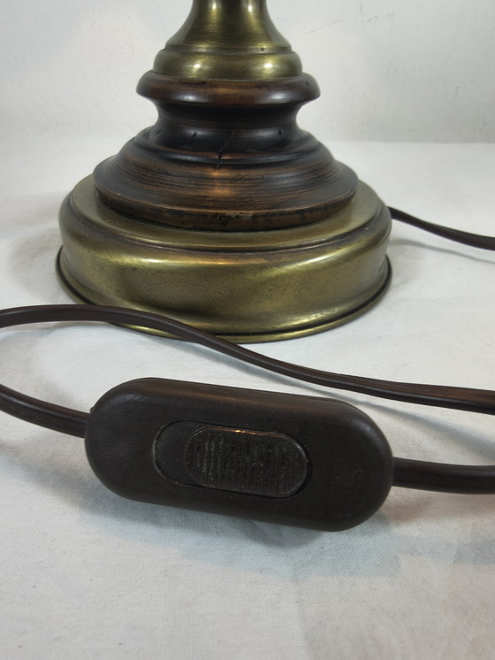 Image 1 of Vintage brass wood table lamp with opaline glass shade – classic / country style