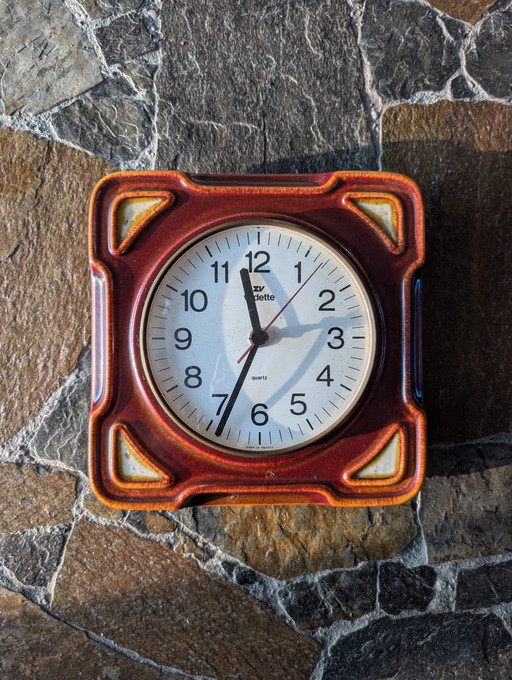 Vintage Vedette Keramiek klok jaren 70 werkt en onbeschadigd. 