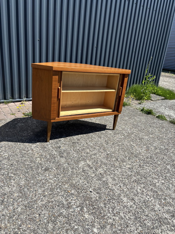 Image 1 of Vintage barkastje hoekkastje