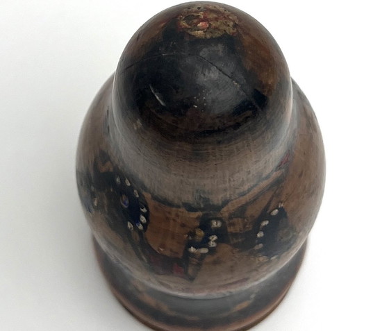 Image 1 of Seltene antike Matroschka-Puppe aus handgedrechseltem Holz – komplett mit allen inneren Figuren.