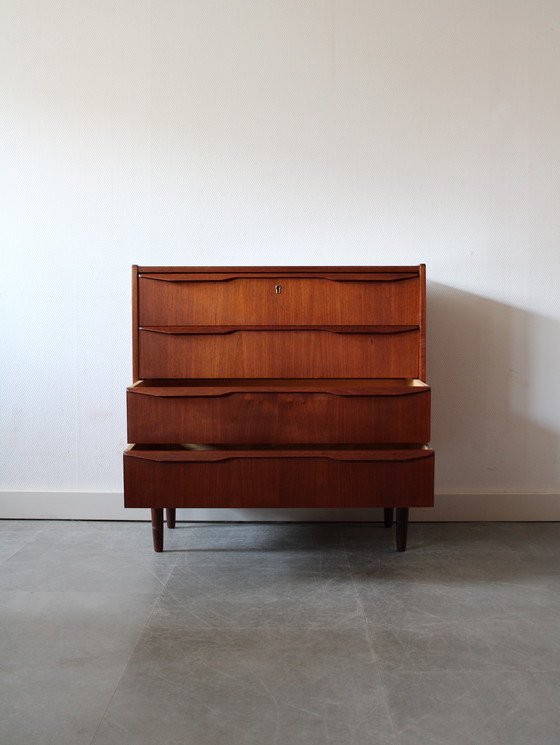 Image 1 of Cassettiera danese vintage in teak