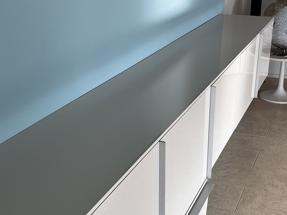 Image 1 of Precedente disposizione di pensili a muro in finitura lucida