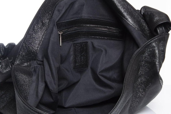 Image 1 of Maison Du Posh, borsa in pelle stropicciata effetto metallico