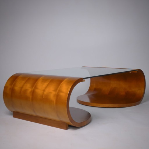 c. 1980 - Table basse sculpturale en noyer flammé et verre trempé - France