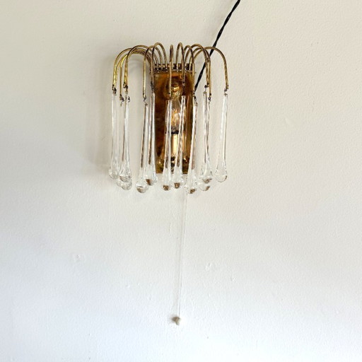 Teardrop wall lamp with 13 clear murano glass drops