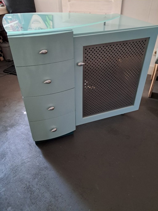Cabinet with 4 drawers and wide pull-out drawer