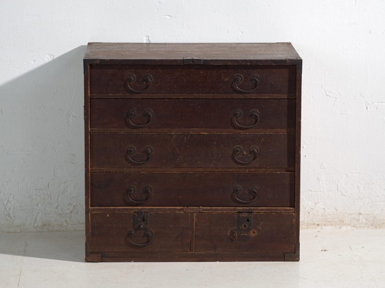 Antique Japanese tansu with drawers and iron hardware – Meiji Period, Japan, circa 1900 – Chest of drawers (photo 37 of 40)