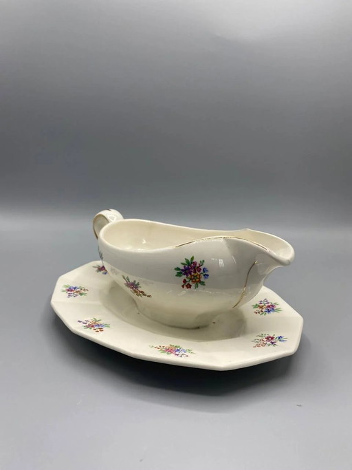 Opaque porcelain gravy boat Porcelor Ceranord, polychrome scattered floral design, gold trim, on an octagonal (photo 2 of 5)