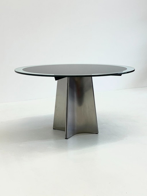 Table à manger OVNI par Luigi Saccardo pour Arrmet