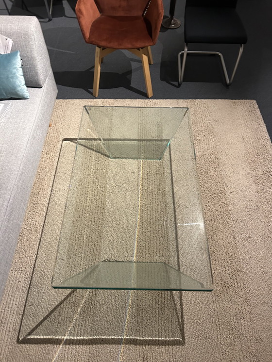 Image 1 of El Nuevo Mundo de Bree - Mesa de centro de vidrio - Curvo